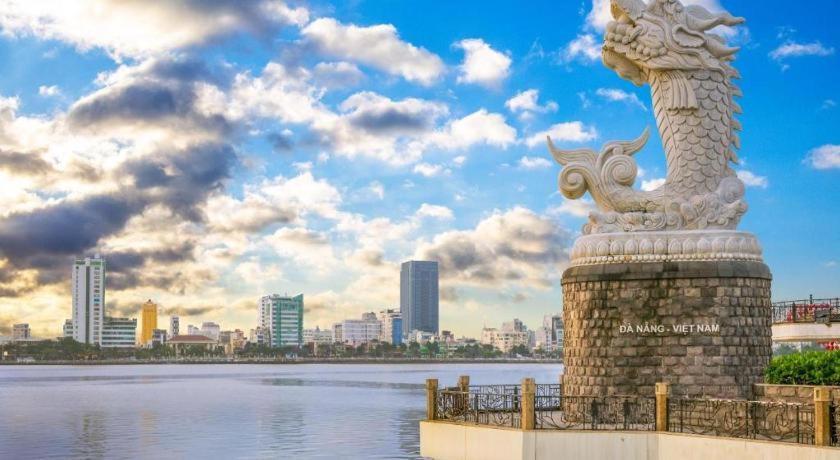 Grand Sea View Hotel Дананг Экстерьер фото